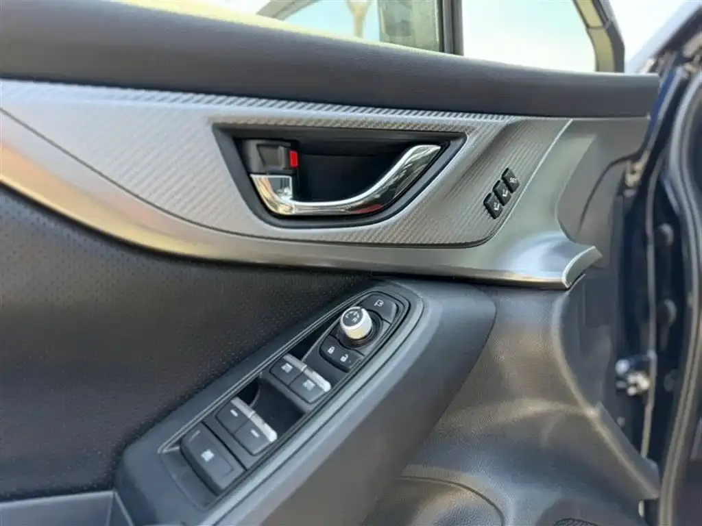 Subaru XV — фото 8
