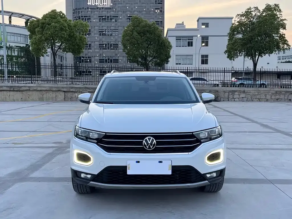 Volkswagen T-Roc — фото 4