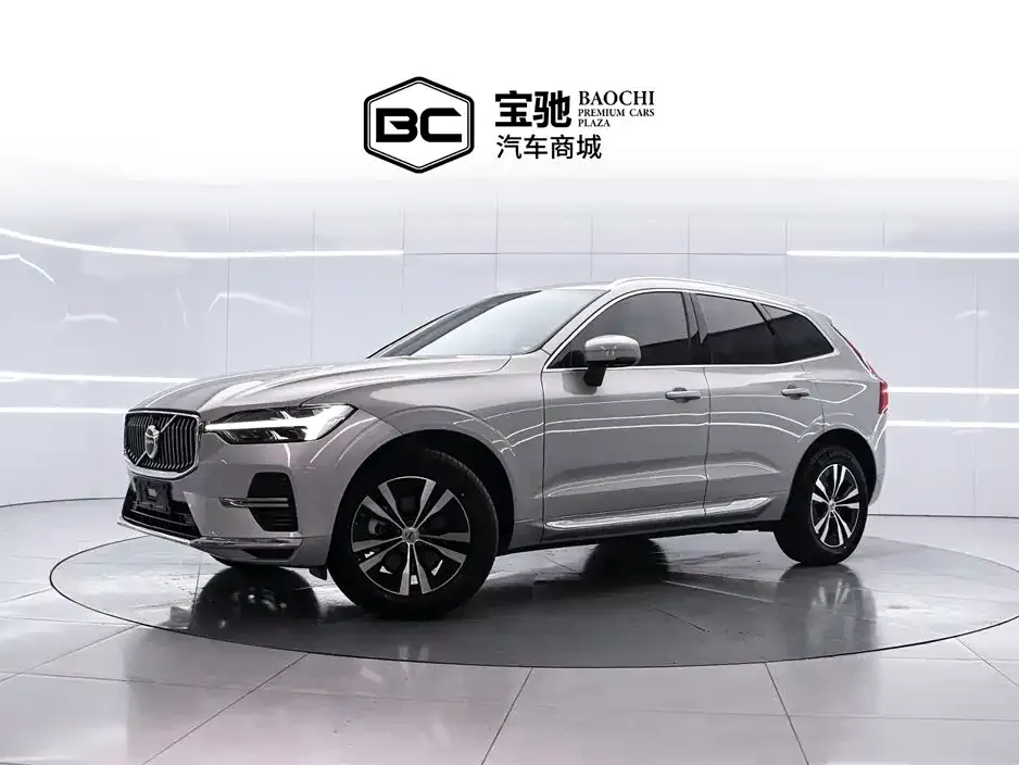 Volvo XC60 — фото 1