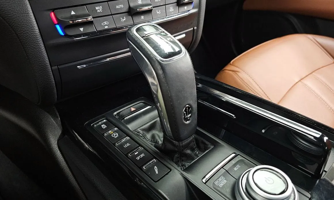 Maserati Ghibli — фото 6