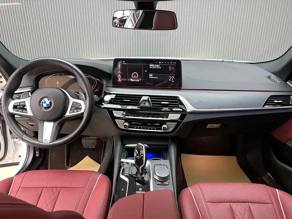 BMW 5 Series — фото 6