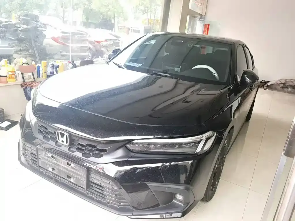 Honda Civic — фото 1