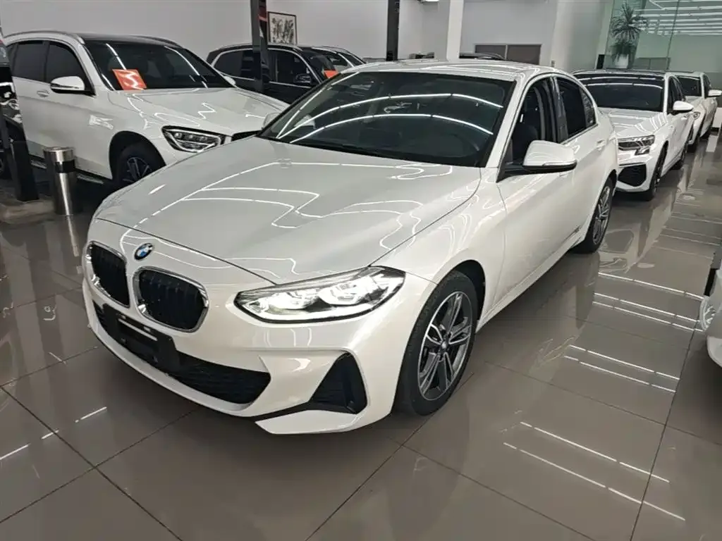 BMW 1 Series — фото 1