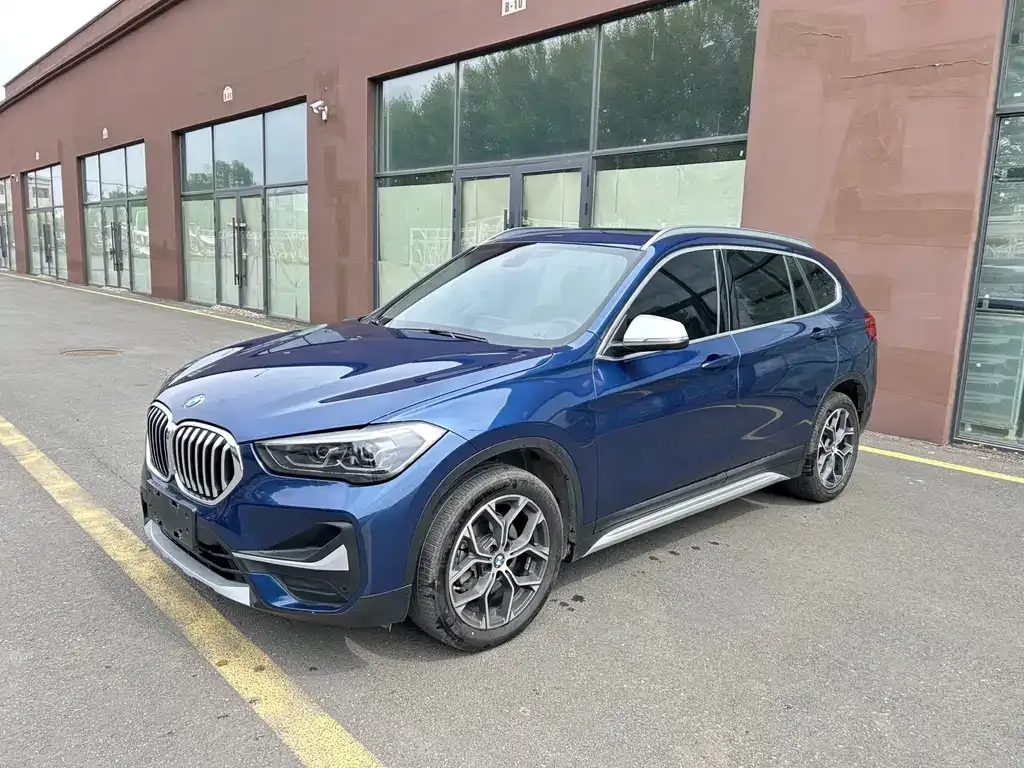 BMW X1 — фото 1