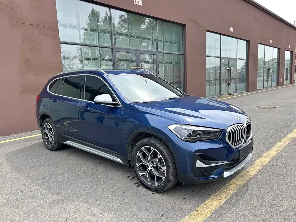 BMW X1 — фото 9
