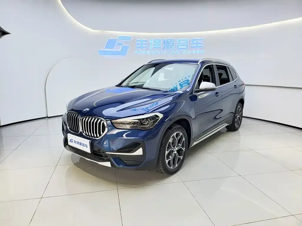 BMW X1 — фото 1