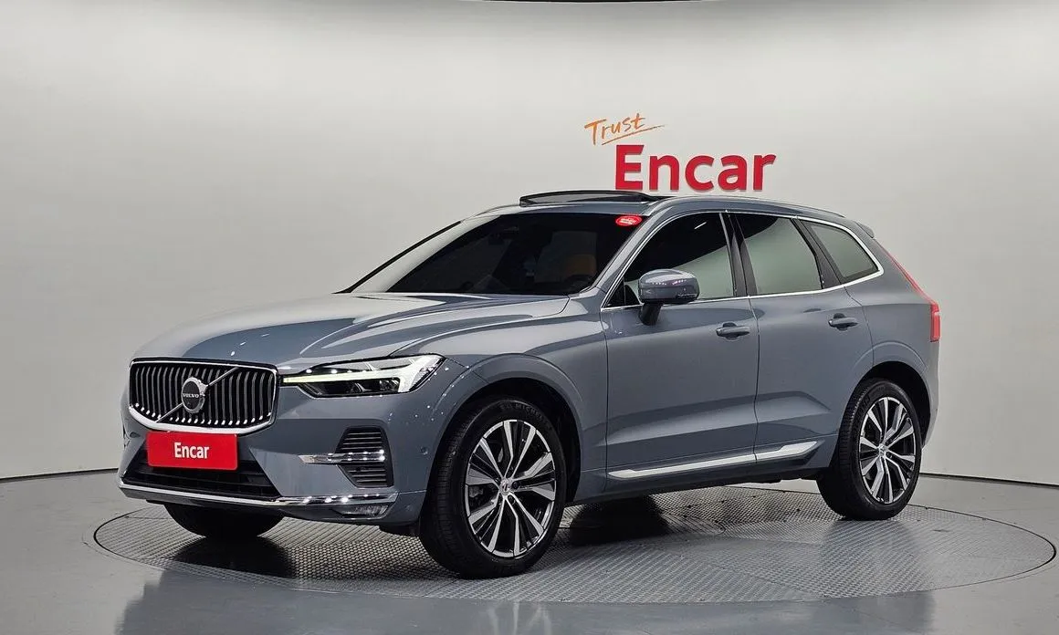 Volvo XC60 — фото 1
