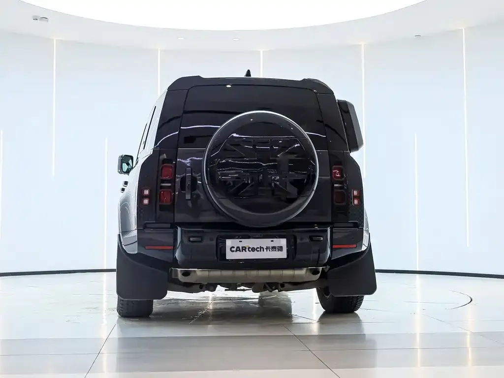 Land Rover Defender — фото 4