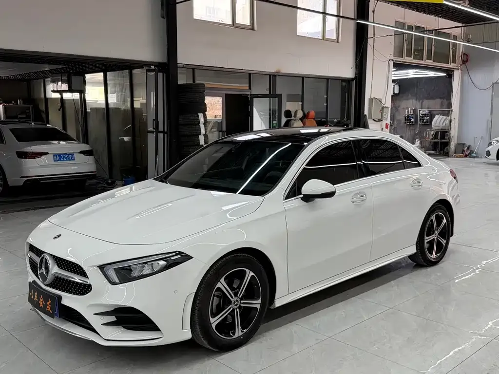 Mercedes-Benz A-Class — фото 1