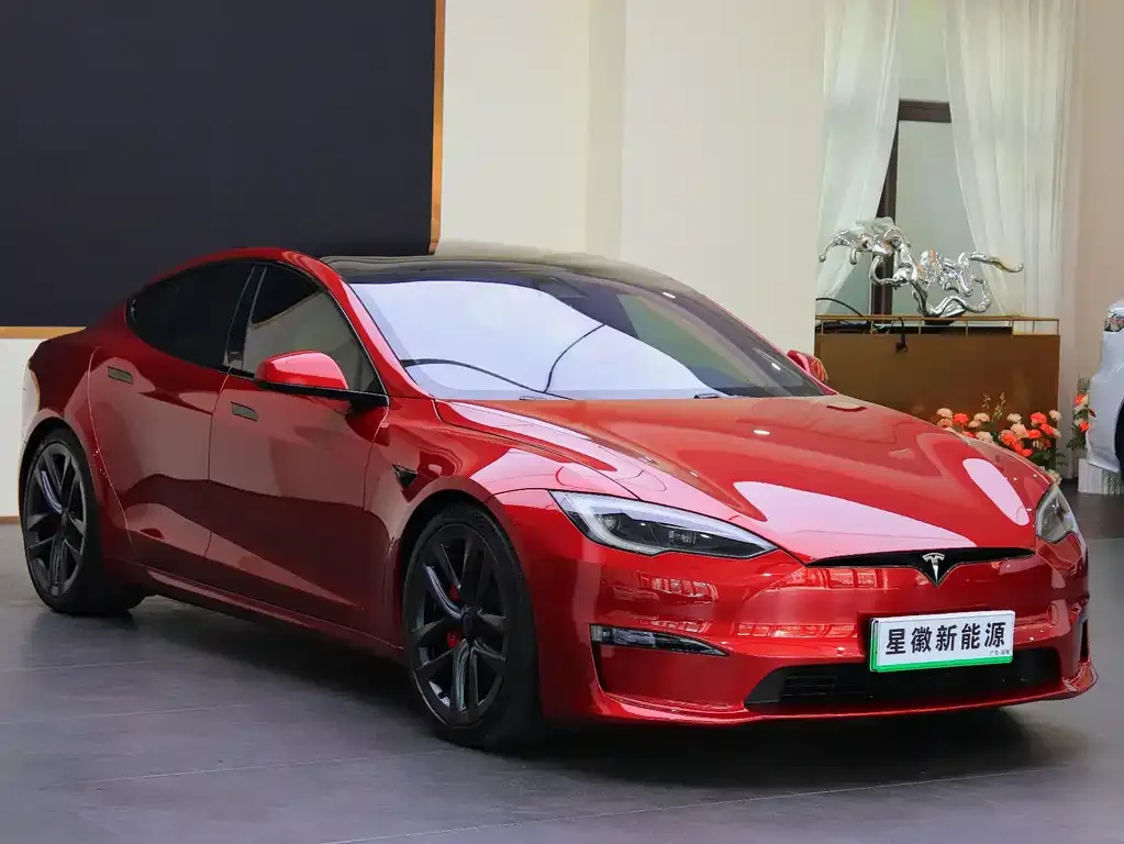 Tesla Model S — фото 6