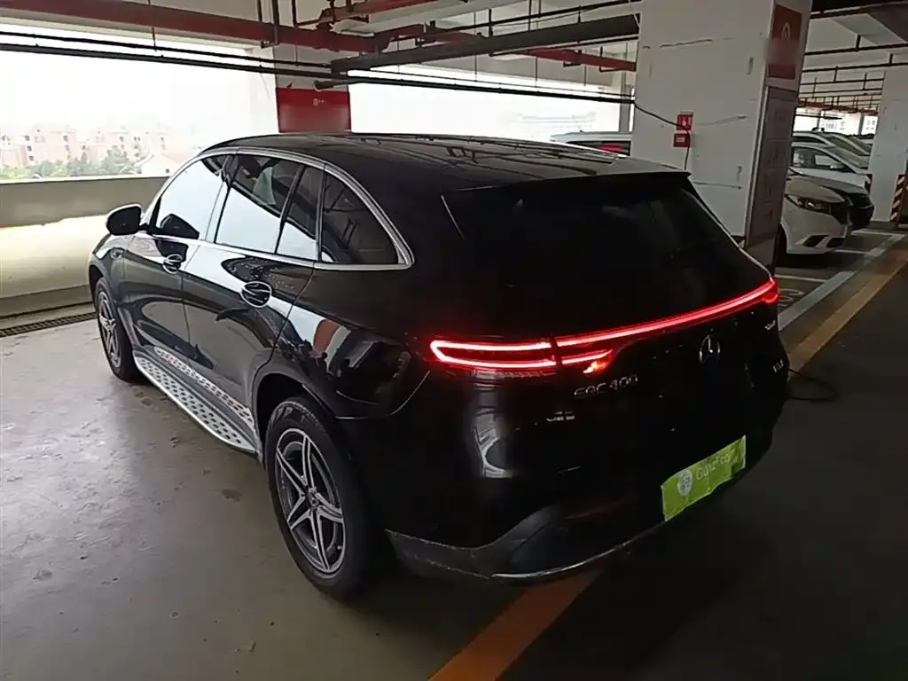 Mercedes-Benz EQC — фото 9