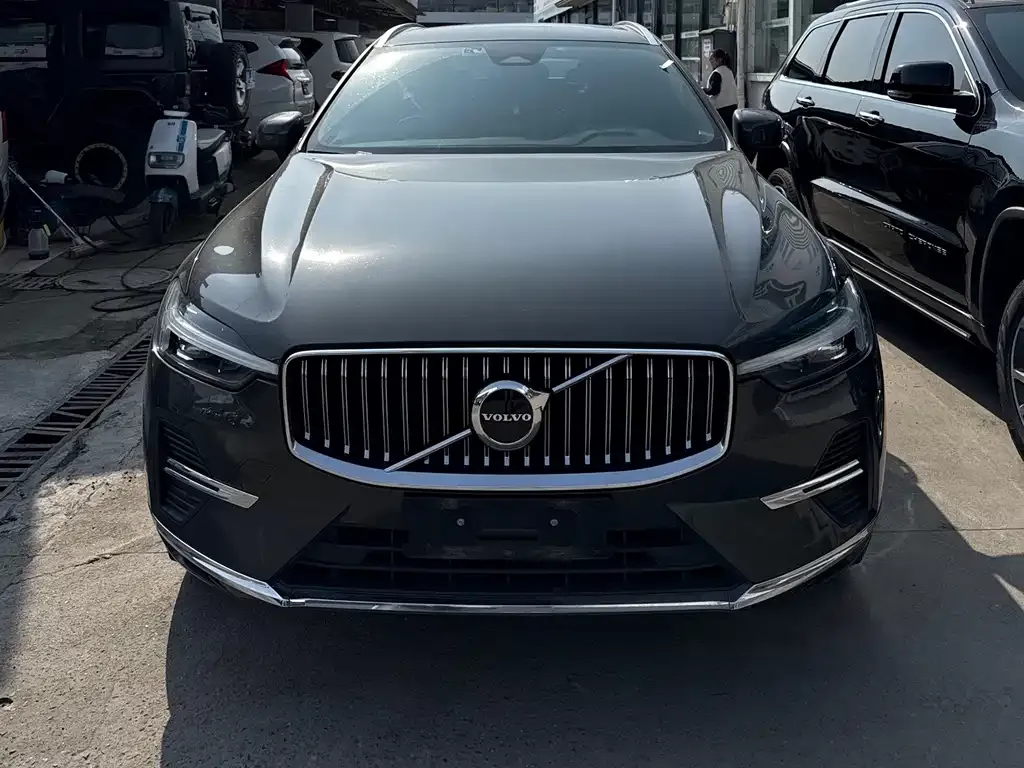 Volvo XC60 — фото 4