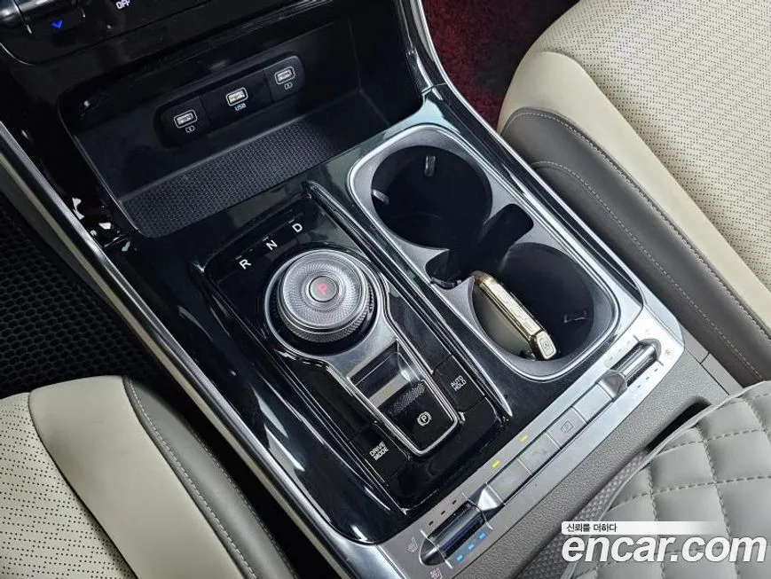 Kia Carnival — фото 10
