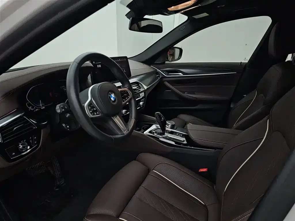 BMW 5 Series New Energy — фото 4