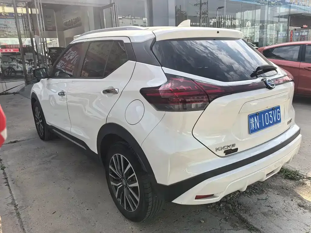 Nissan Kicks — фото 7