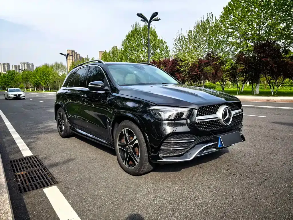Mercedes-Benz GLE — фото 7