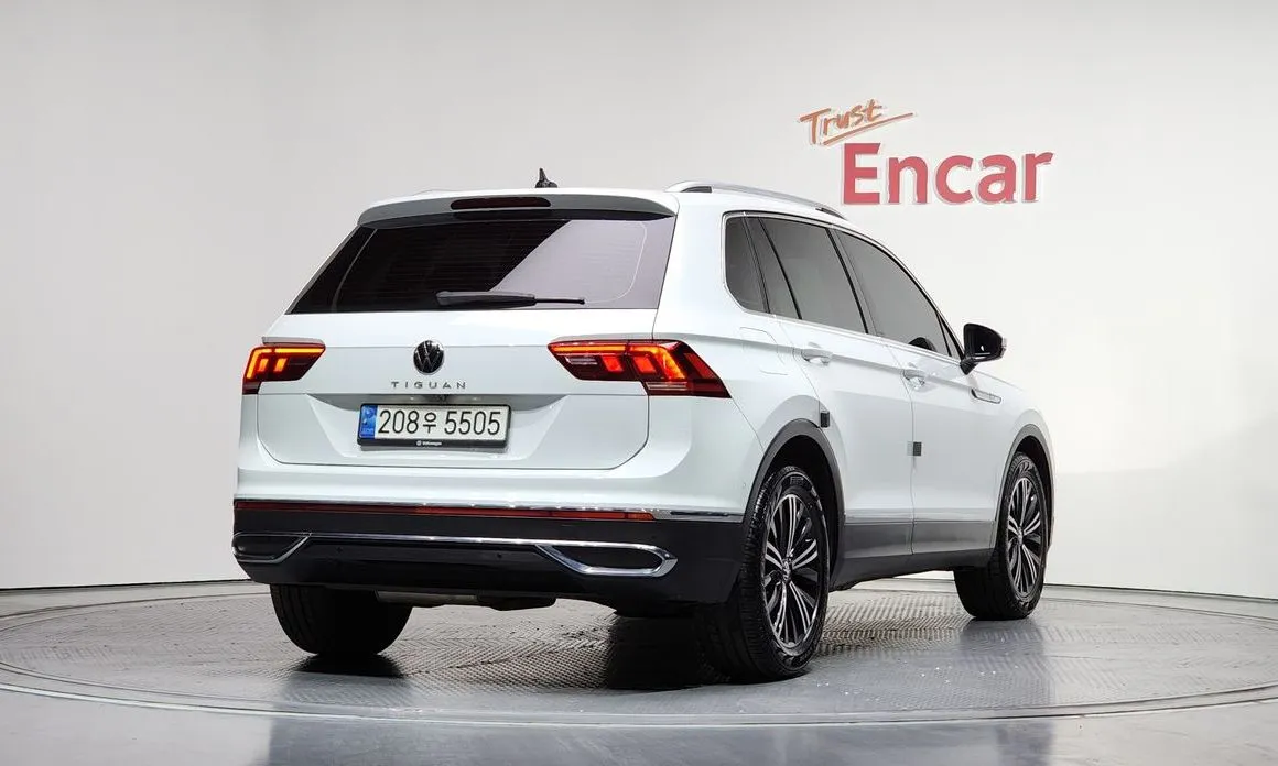 Volkswagen Tiguan — фото 3
