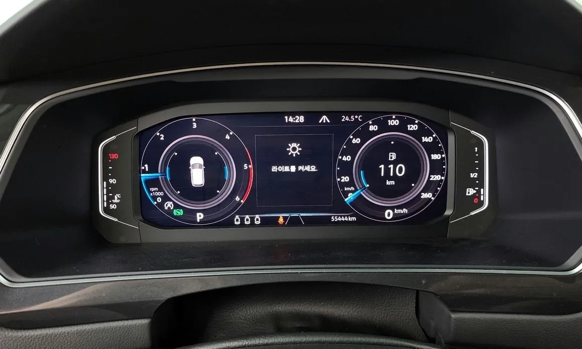 Volkswagen Tiguan — фото 10