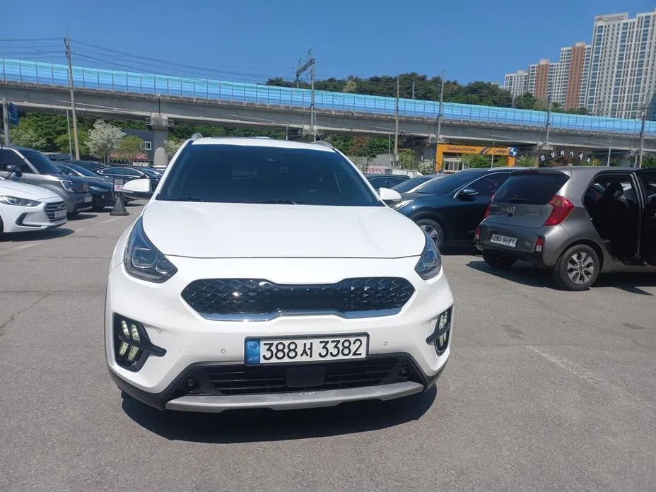 Kia Niro — фото 1