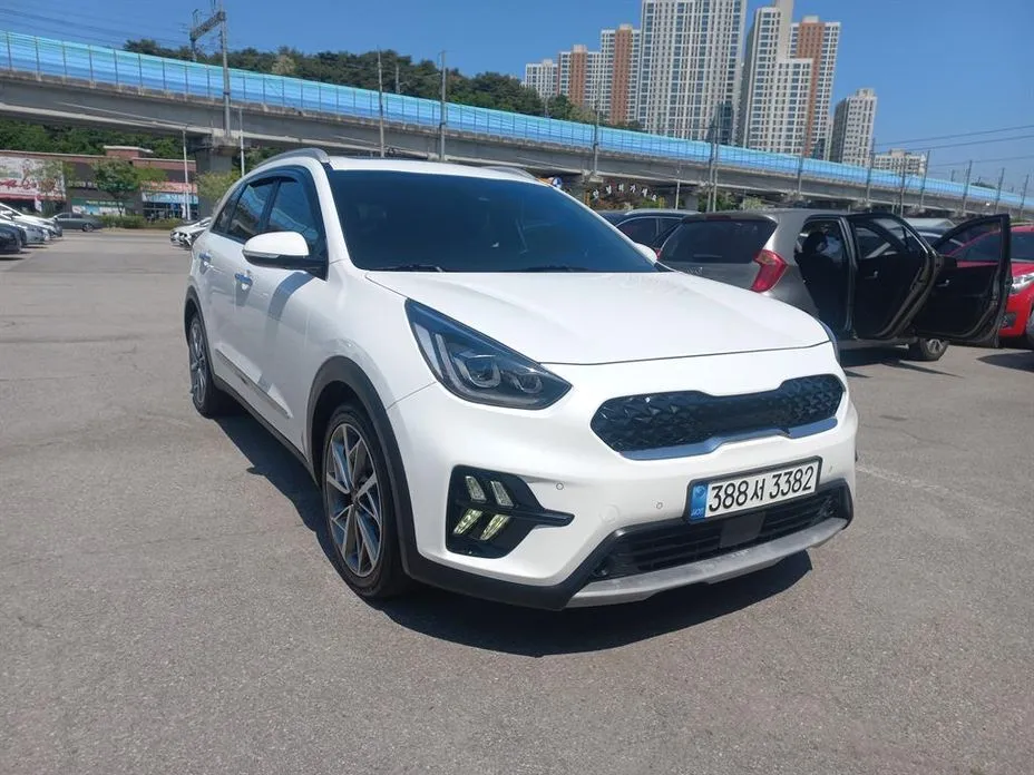 Kia Niro — фото 10