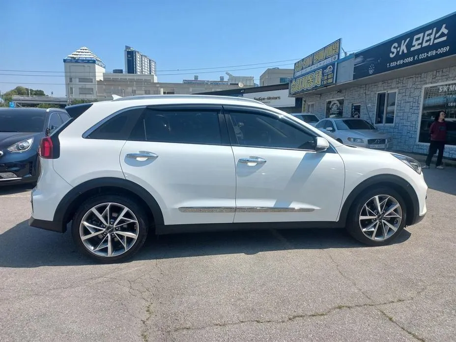 Kia Niro — фото 6