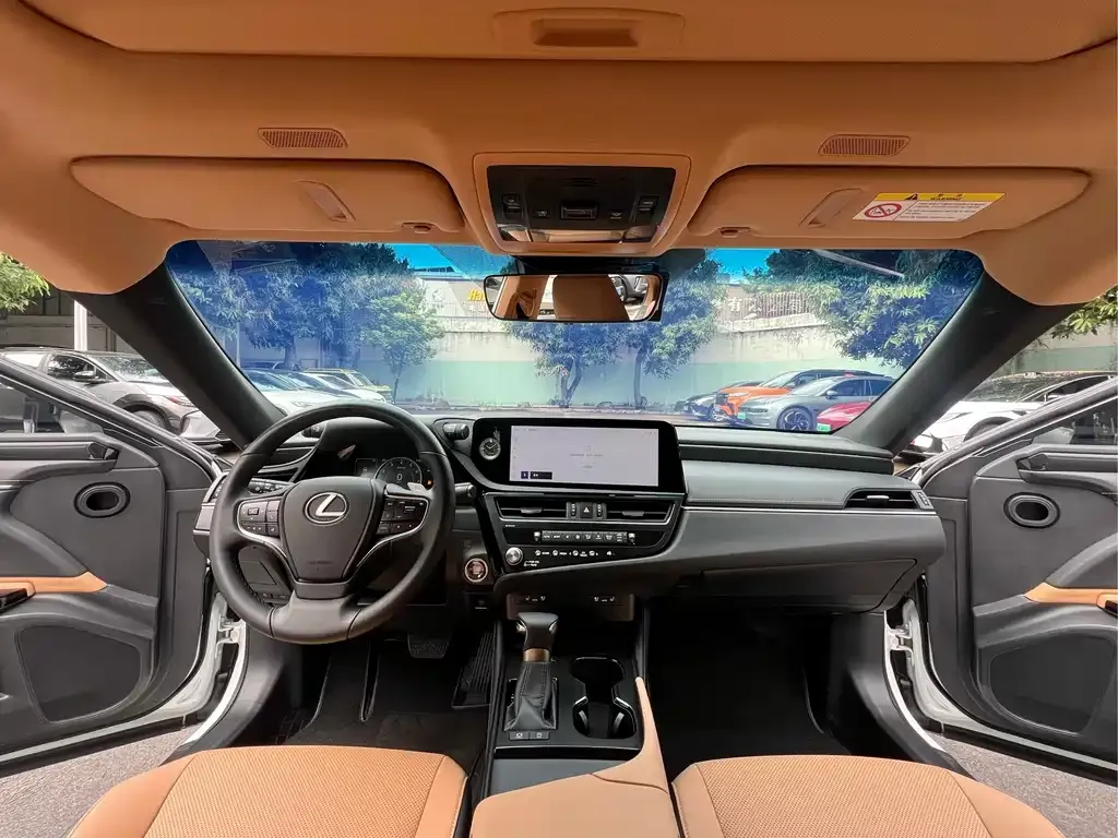 Lexus ES — фото 4