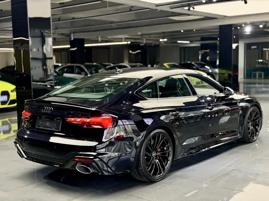 Audi RS 5 — фото 9