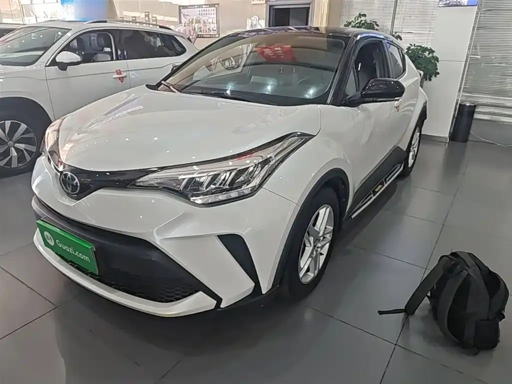 Toyota C-HR — фото 4