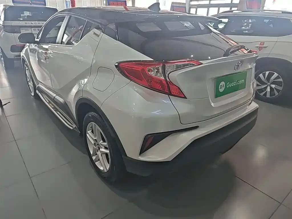 Toyota C-HR — фото 6