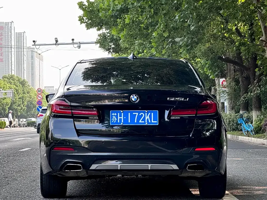 BMW 5 Series — фото 4