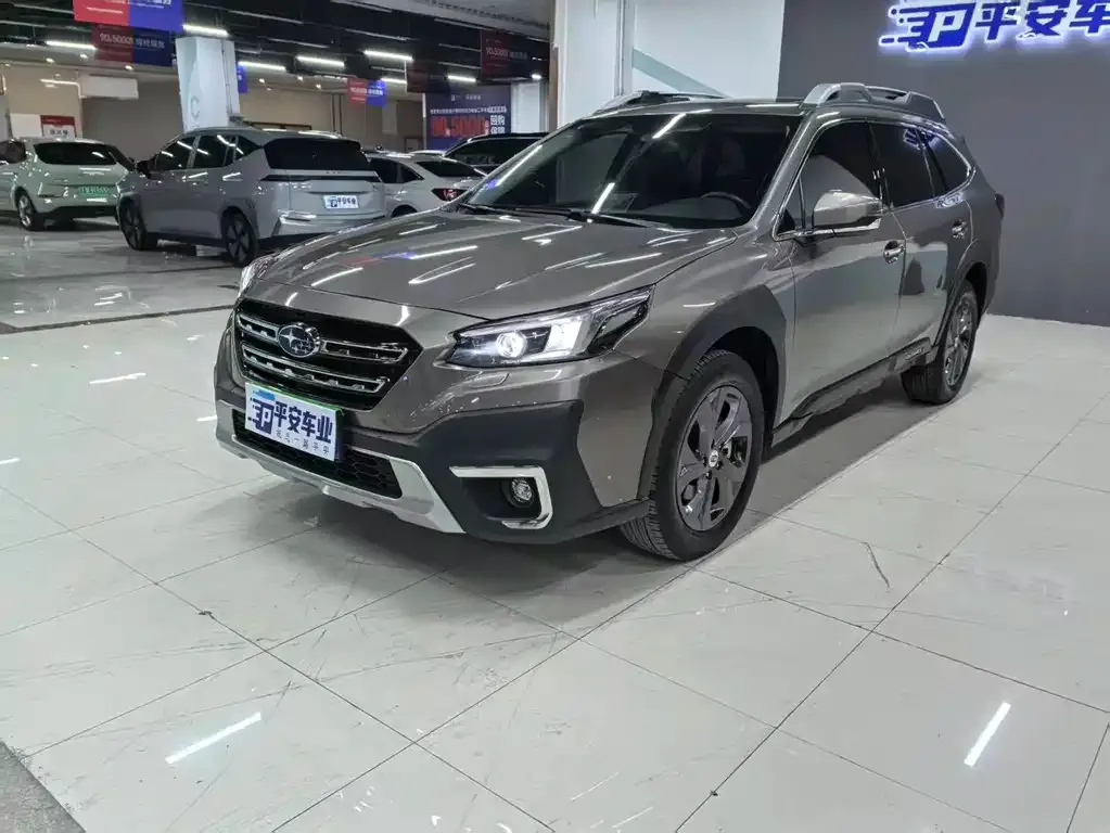 Subaru Outback — фото 1