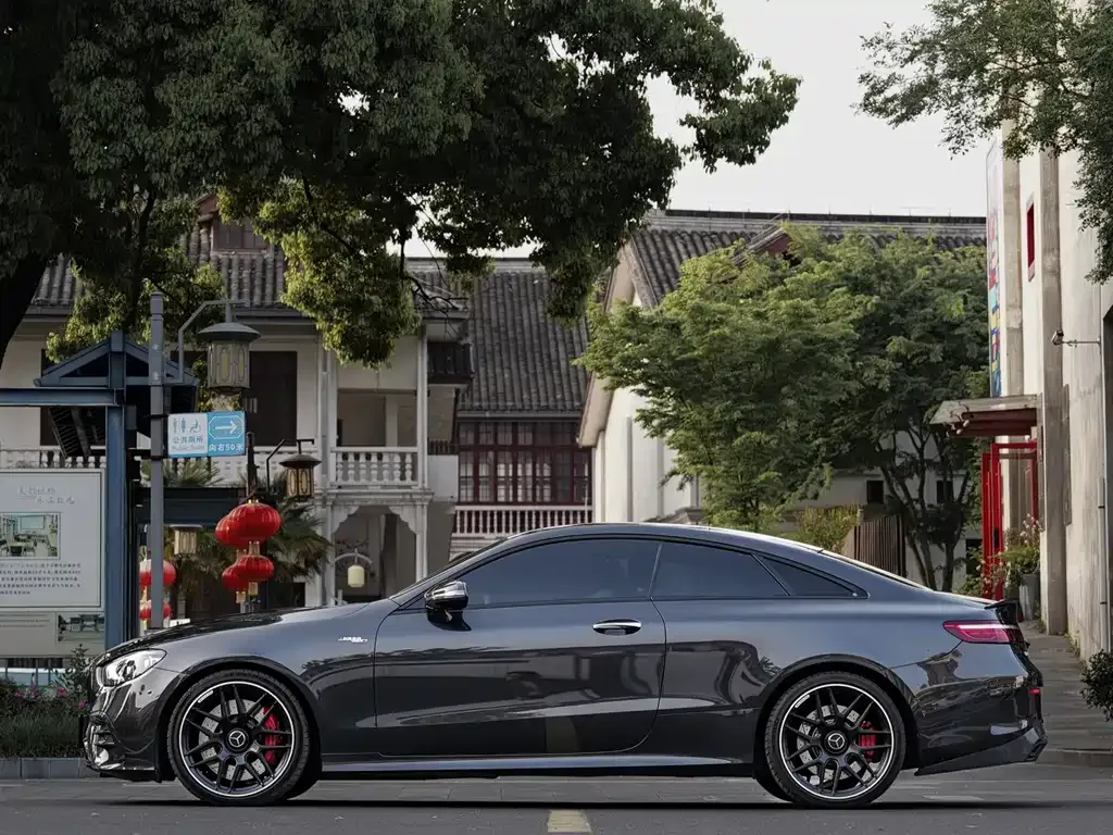 Mercedes-Benz E-Class AMG — фото 9