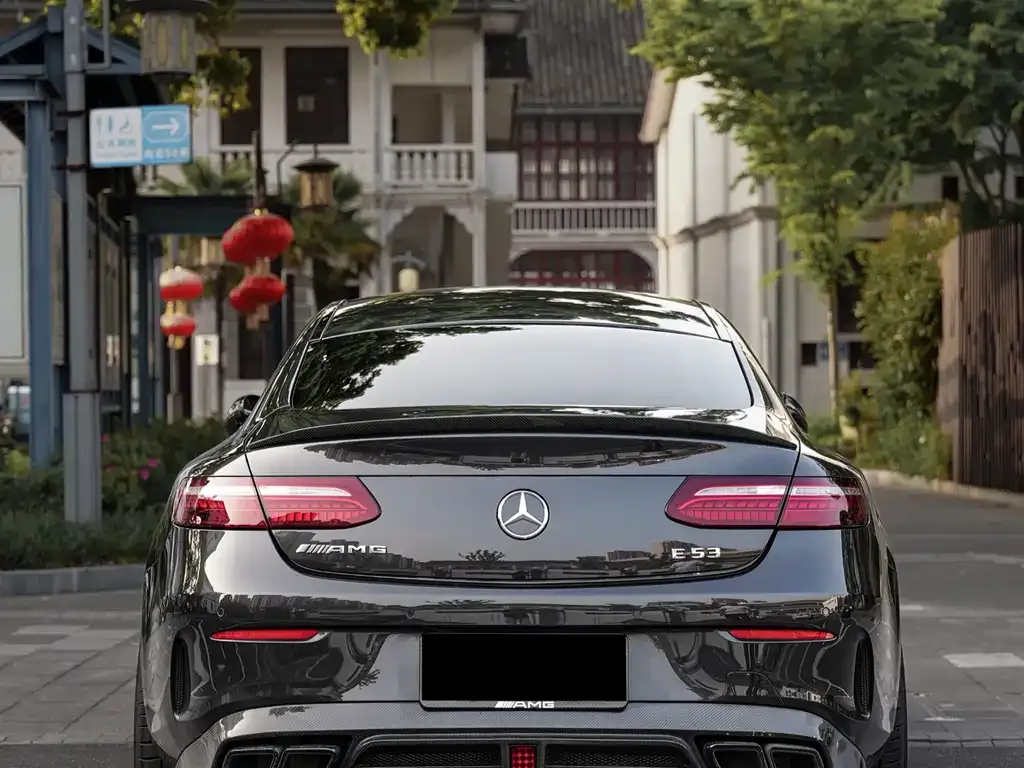Mercedes-Benz E-Class AMG — фото 4