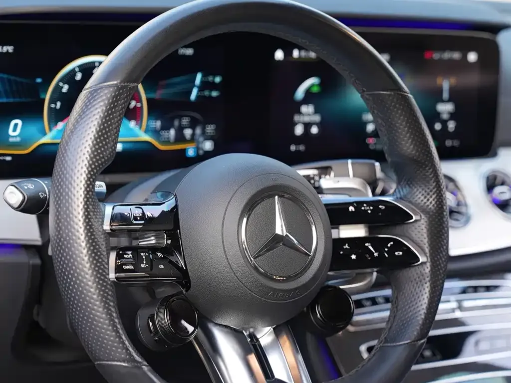 Mercedes-Benz E-Class AMG — фото 8