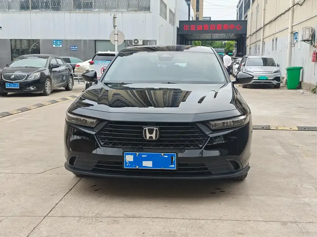 Honda Accord — фото 4