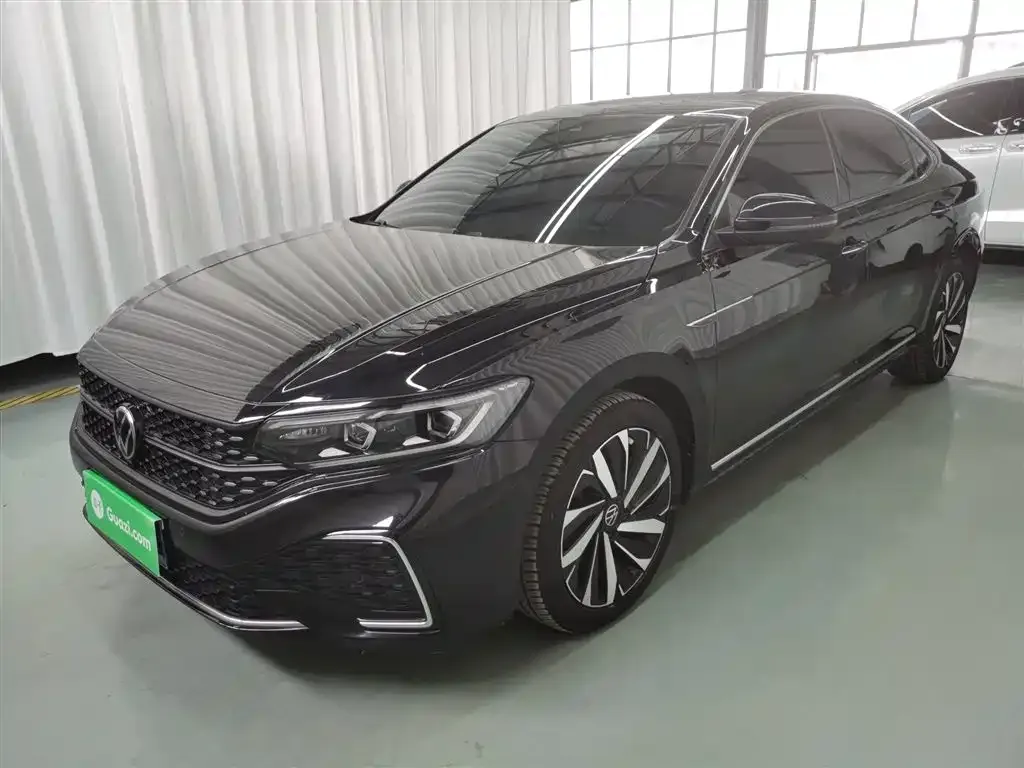 Volkswagen Passat — фото 3
