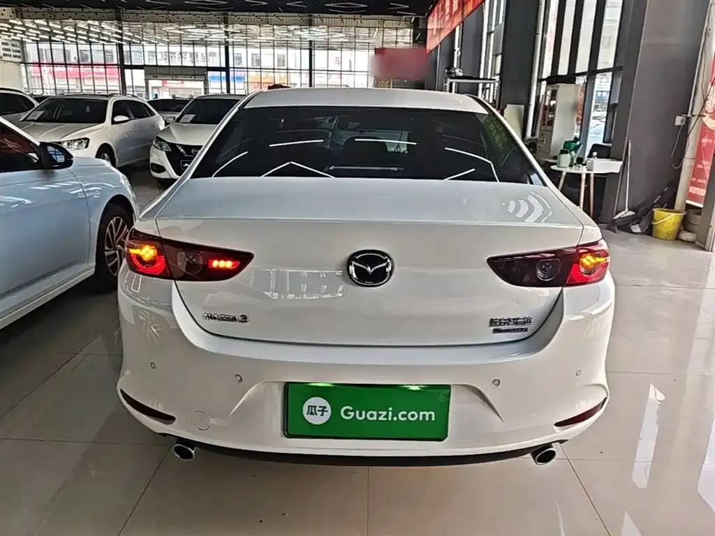 Mazda 3 Axela — фото 10
