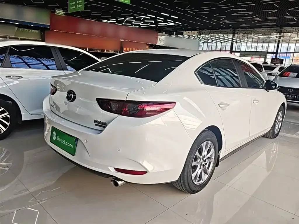 Mazda 3 Axela — фото 6