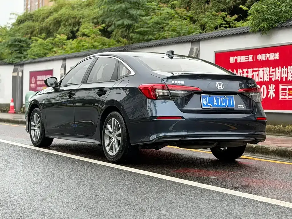 Honda Civic — фото 5