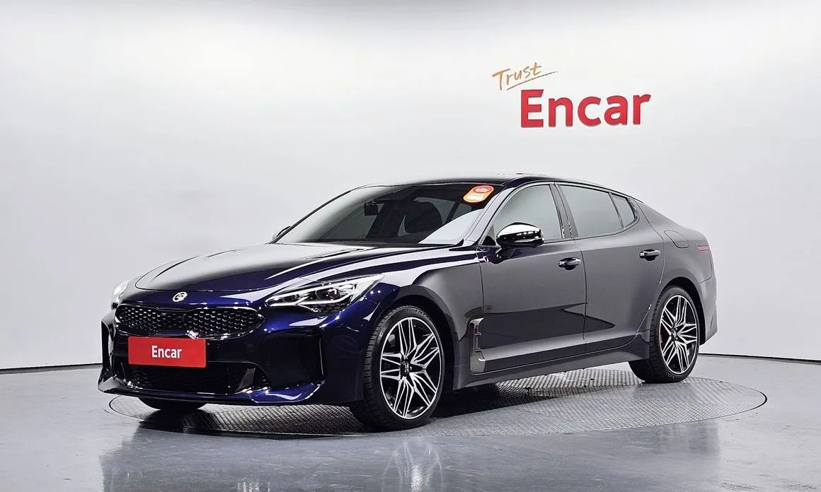 Kia Stinger — фото 1