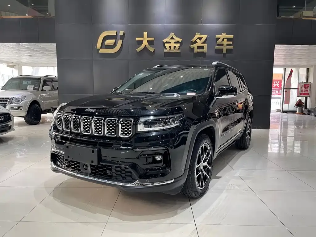 Jeep Grand Commander — фото 1
