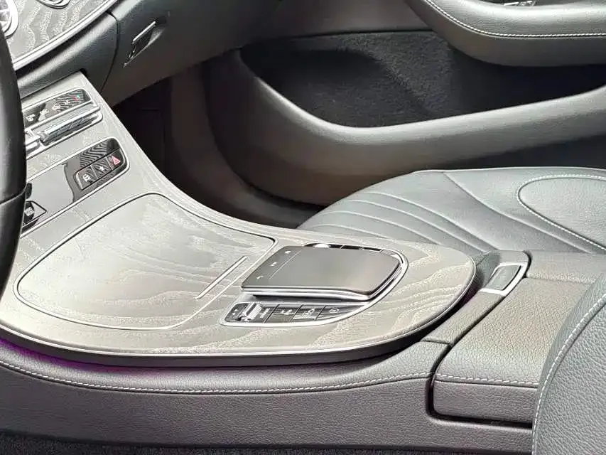 Mercedes-Benz CLS — фото 9