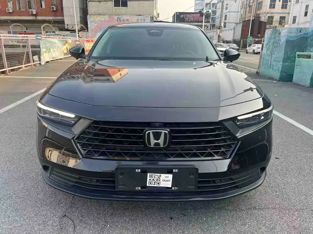 Honda Accord — фото 1