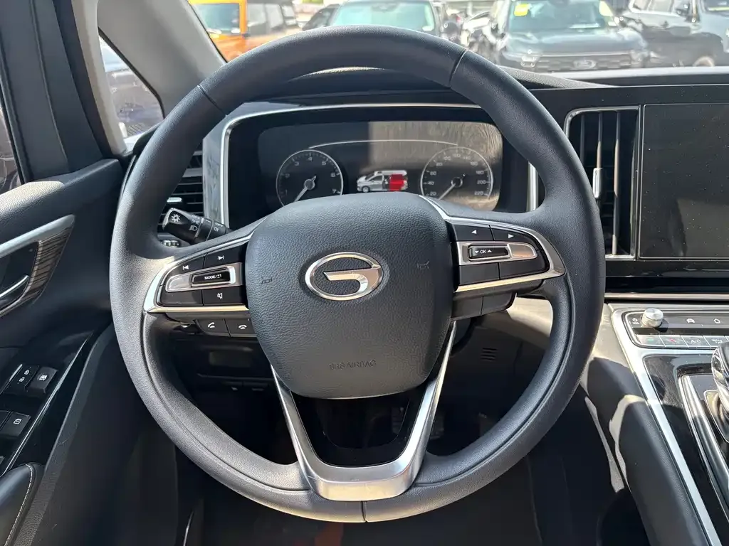 GAC Motor Trumpchi M8 — фото 2