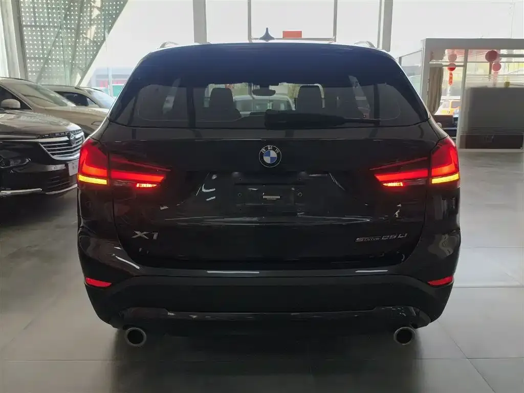 BMW X1 — фото 4