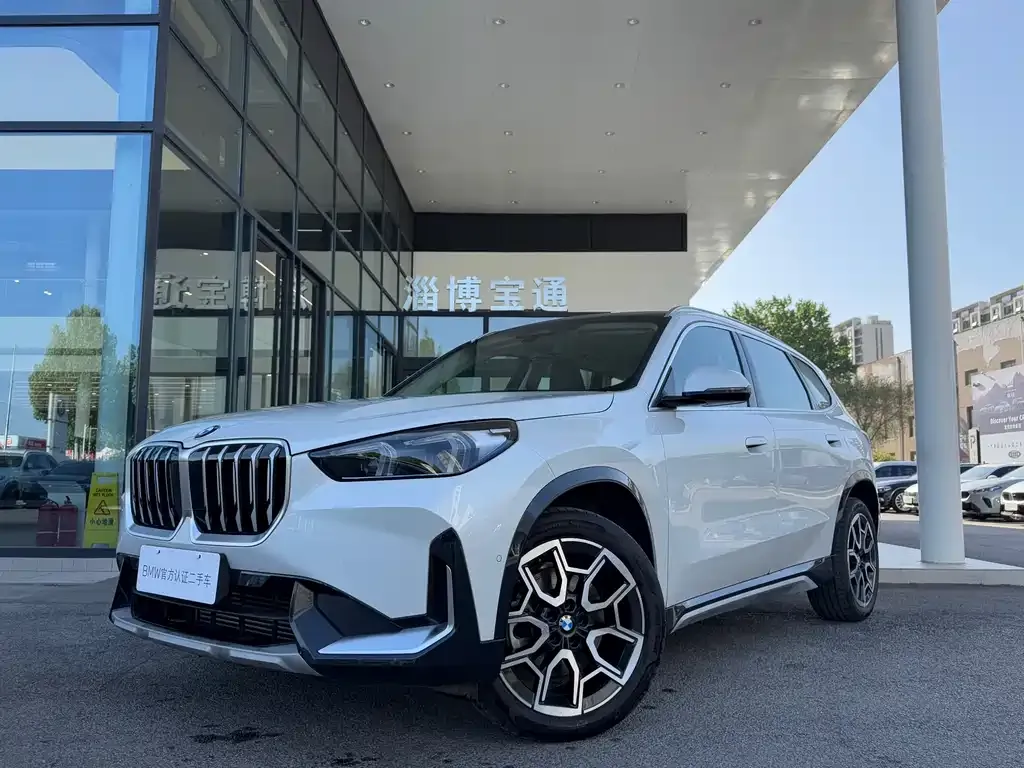 BMW X1 — фото 9