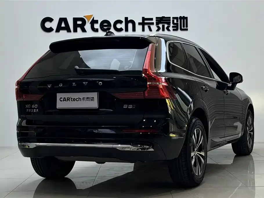 Volvo XC60 — фото 5