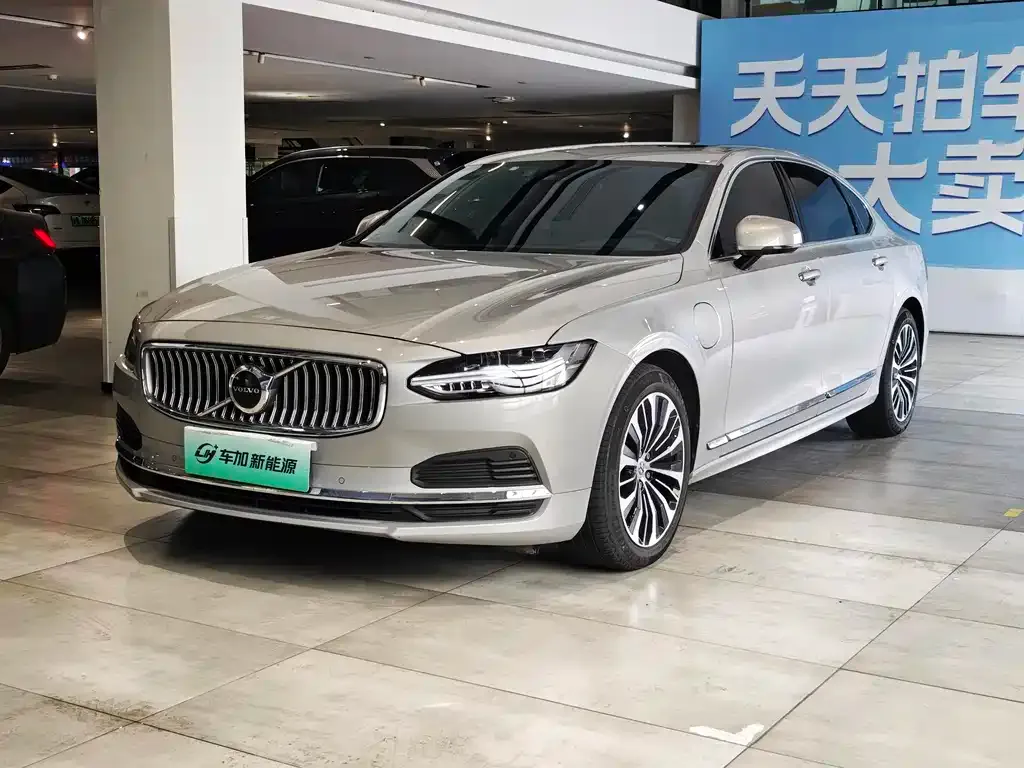 Volvo S90 PHEV — фото 1