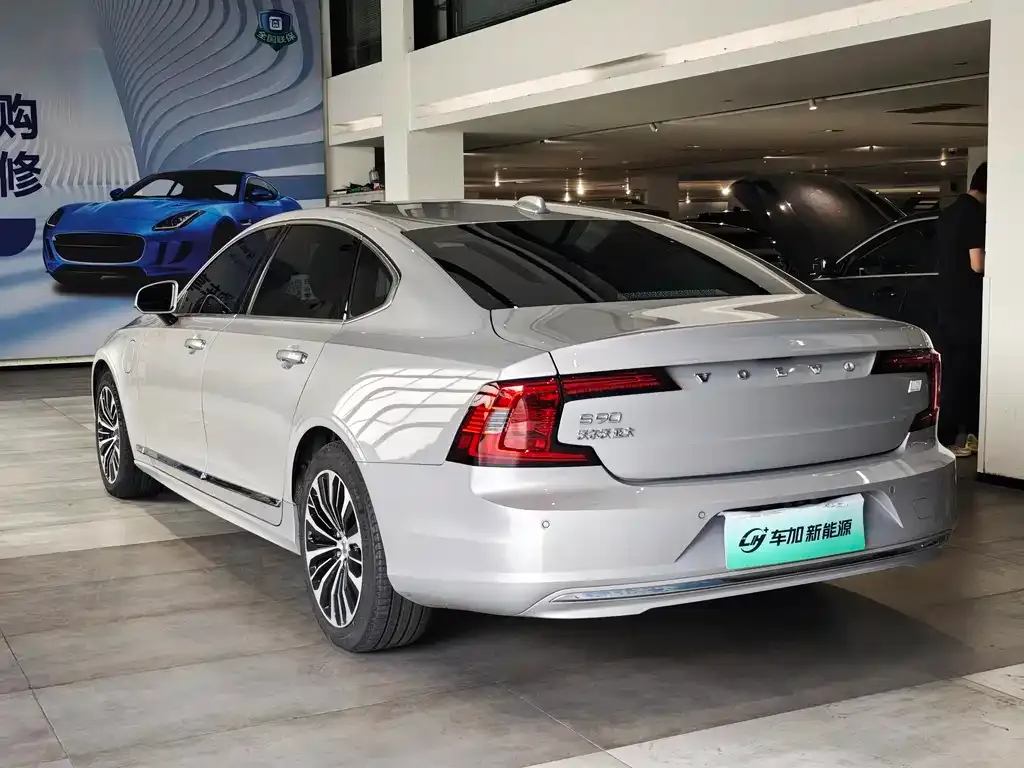 Volvo S90 PHEV — фото 6