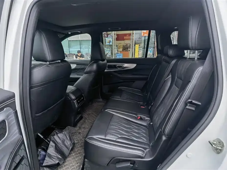 GAC Motor Trumpchi GS8 — фото 8